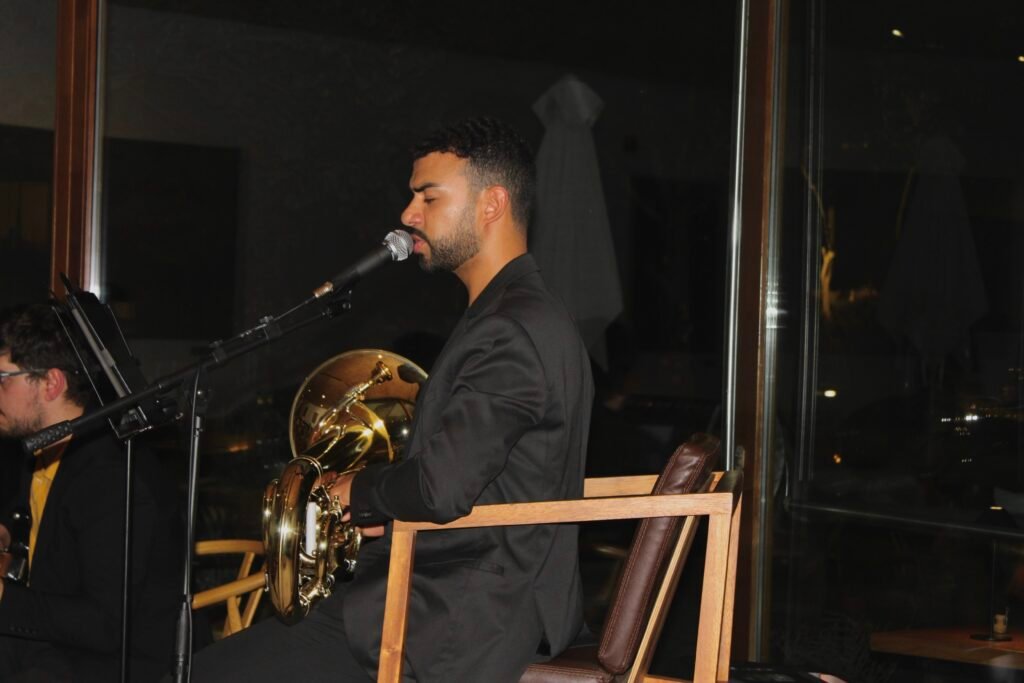 Foto de grupo do agrupamento musical Bossa Kabanna